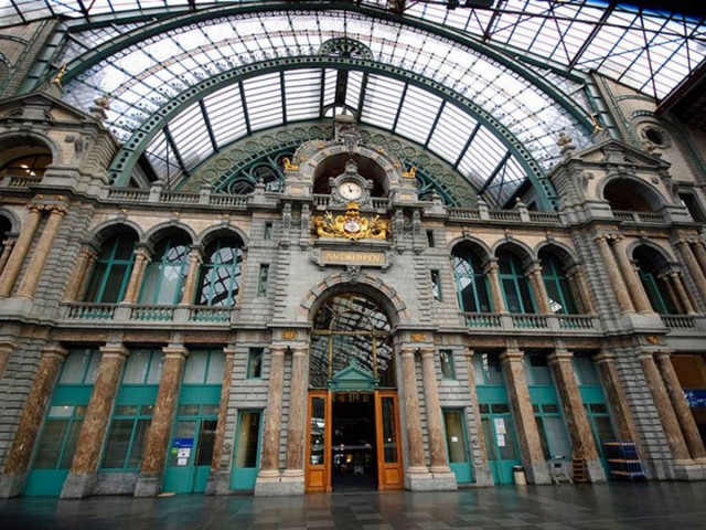 Worlds-Majestic-And-Beautiful-Train-Stations-117 | TechnoCrazed