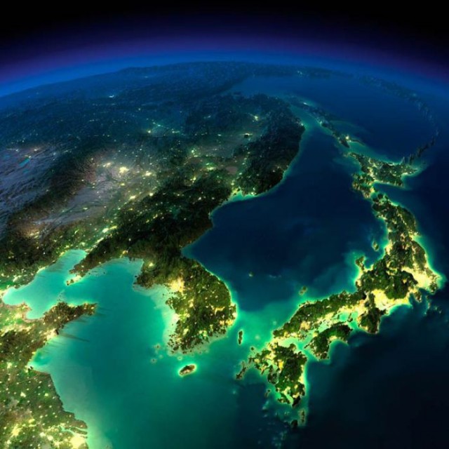 23 Stunning 3D Photographs Reveal Night Beauty Of Earth From Space